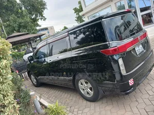 Nissan Elgrand 2017 Black