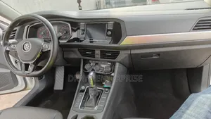 Volkswagen Jetta 1.4T SE w/SULEV 2019 White