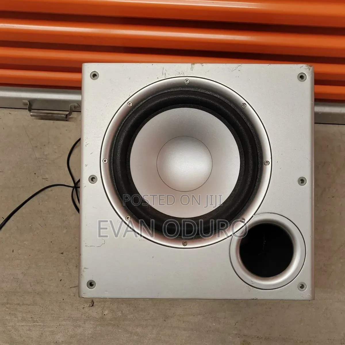 Powerful American Polk Audio 10" Powered Subwoofer Deep Warm Bass 110V
