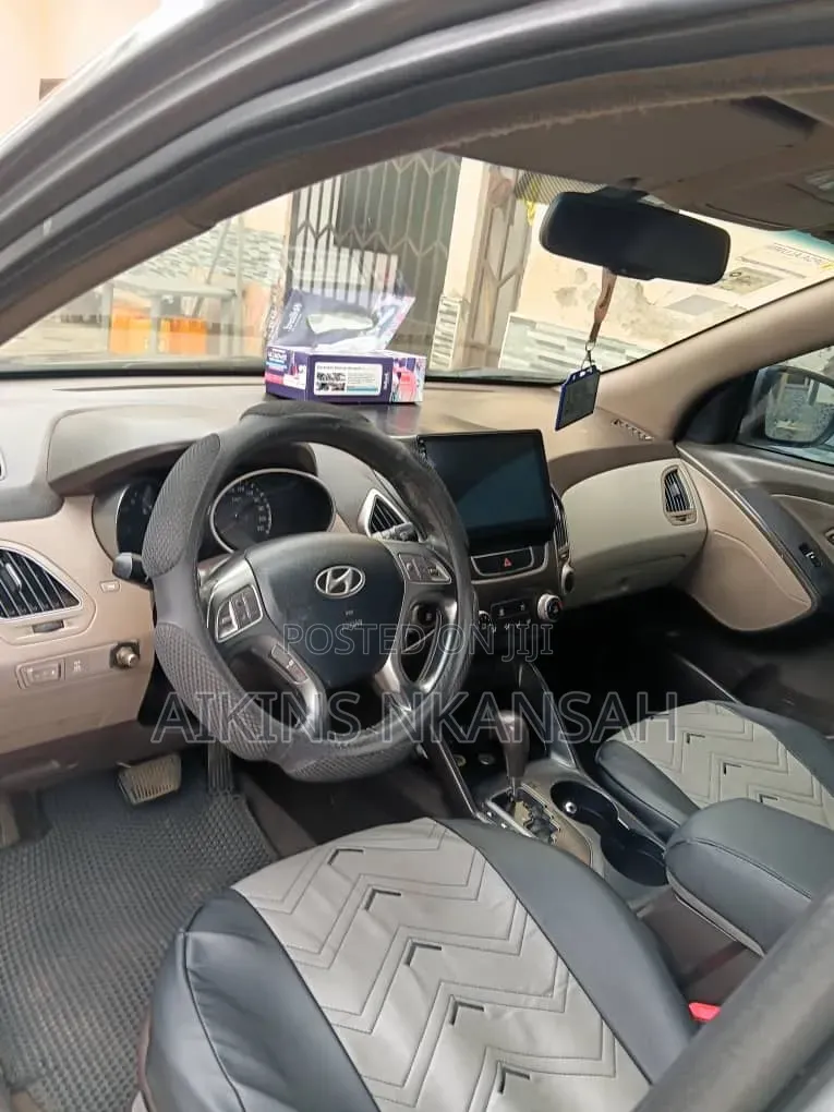 Hyundai Tucson 2014 Silver