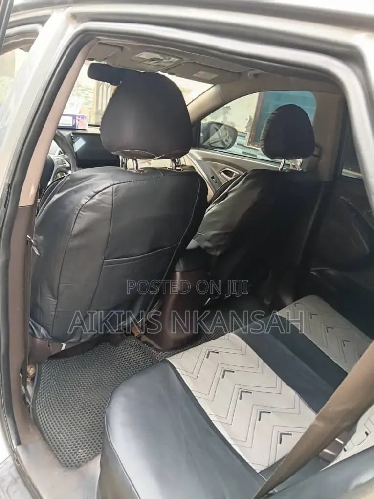 Hyundai Tucson 2014 Silver