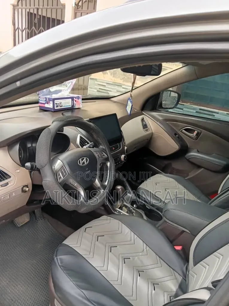 Hyundai Tucson 2014 Silver