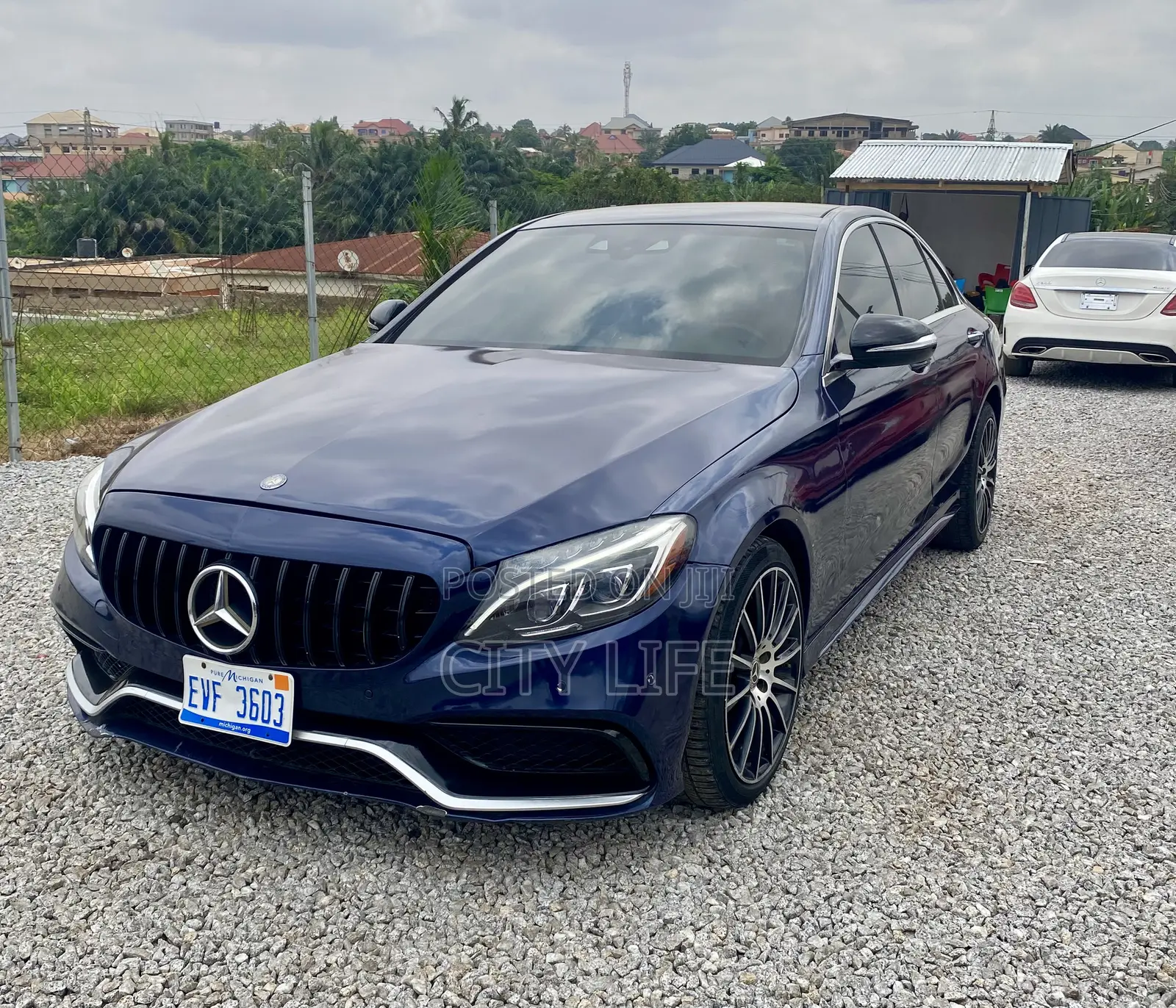 Mercedes-Benz C400 2016 Blue