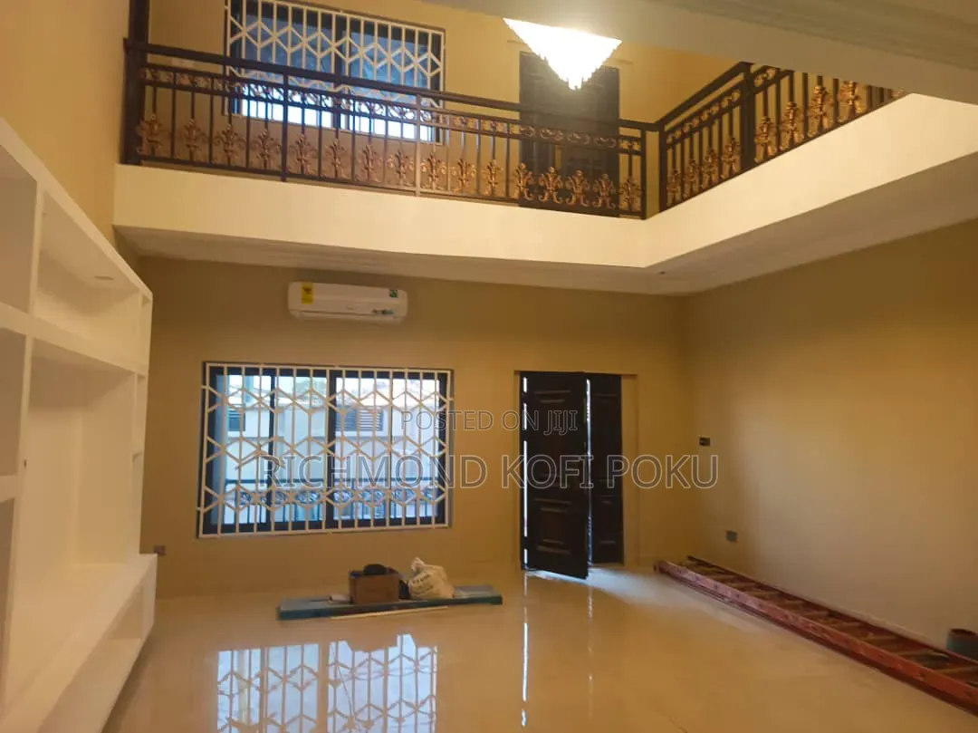 5bdrm House in Kofis Realty, Coca Cola for rent