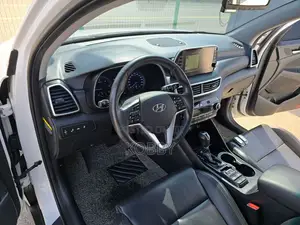 Hyundai Tucson 2019 White