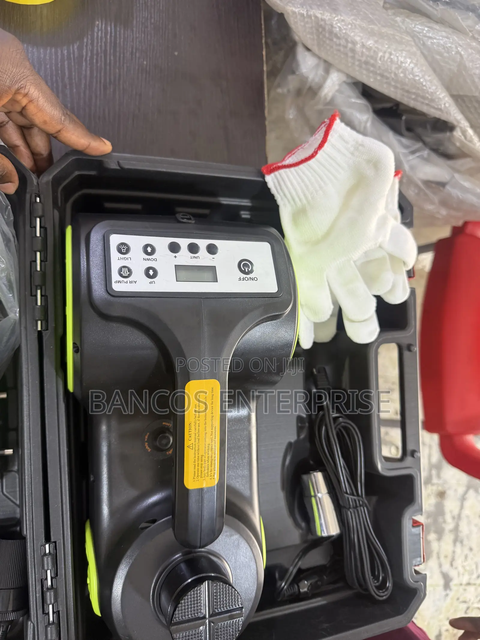 Electric Hydraulic Jack, Air Compressor, Major LED Light