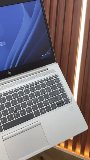 Laptop HP EliteBook 840 G5 8GB Intel Core i5 SSD 256GB