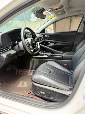 Hyundai Elantra 2025 White