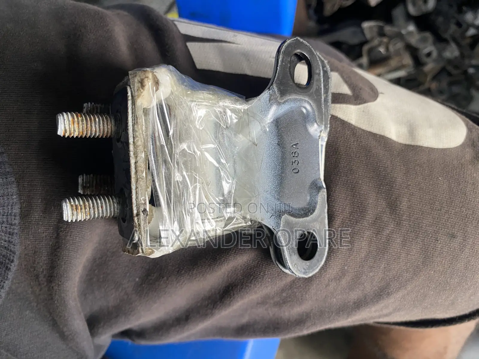 RAV4 2020 Rear Trunk or Boot Hinges