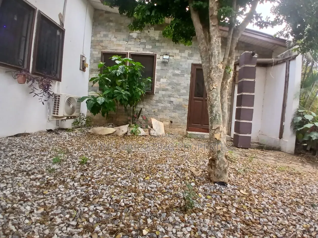 3bdrm House in Oyarifa for sale