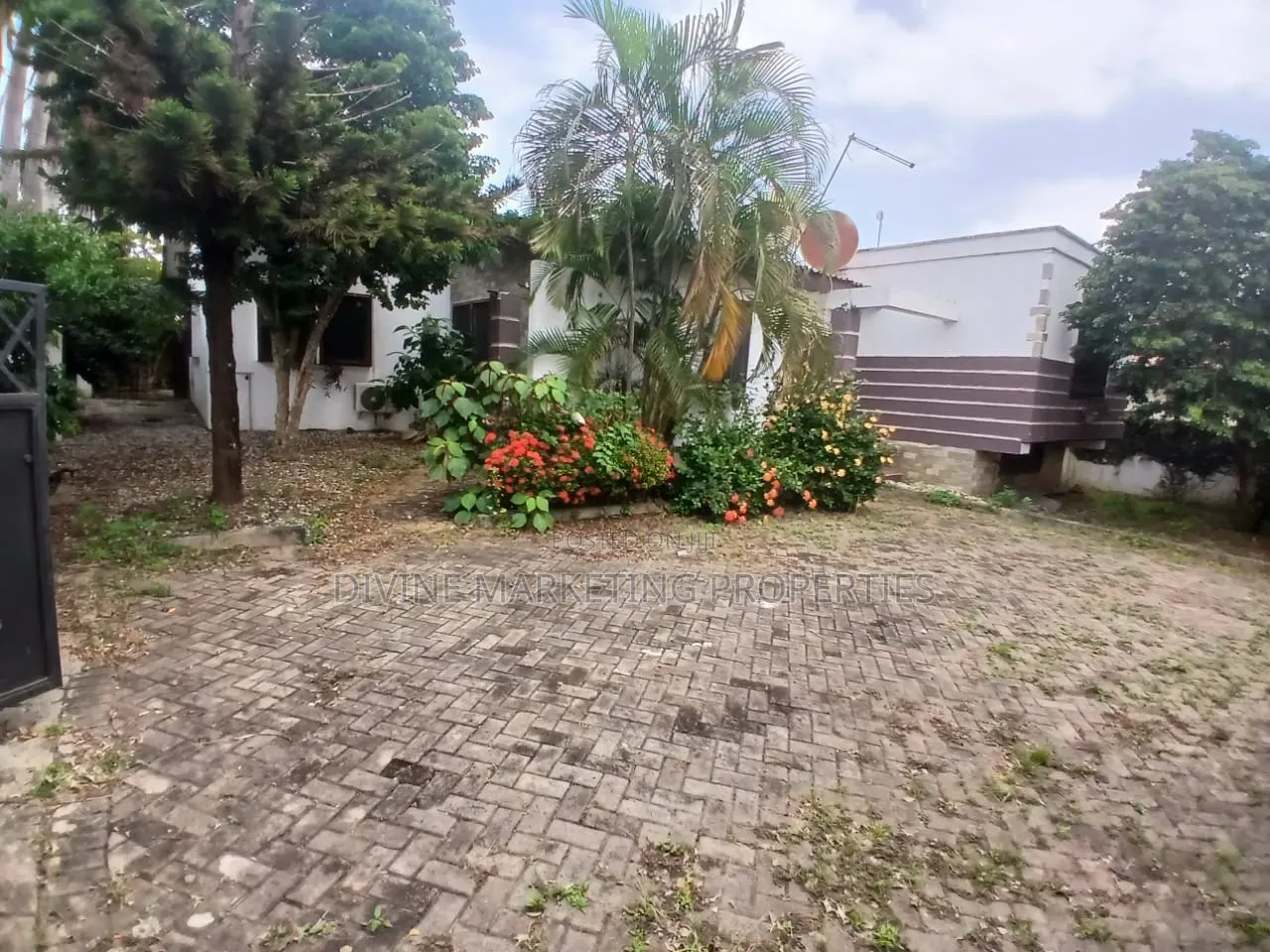 3bdrm House in Oyarifa for sale