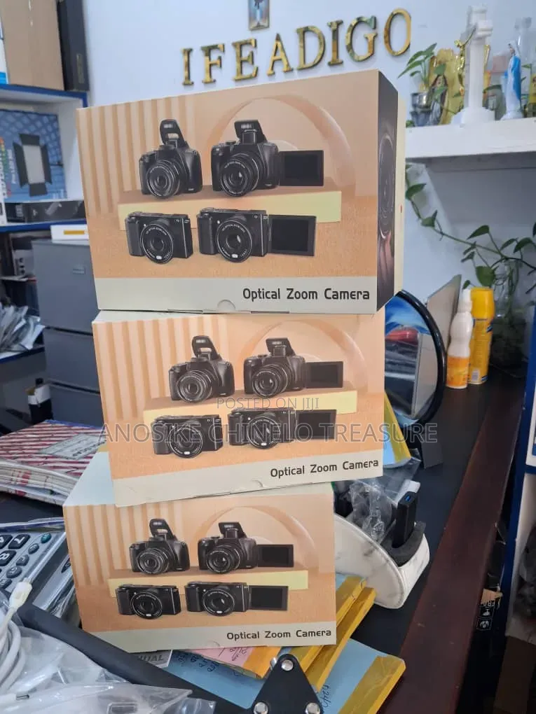 Optical Zoom Digital Camera With Flip Screen – Vlogging Camera