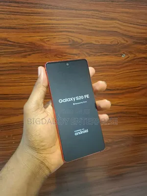 New Samsung Galaxy S20 FE 128 GB Orange