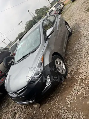 Hyundai Elantra SE 4dr Sedan (1.8L 4cyl 6A) 2015 Gray