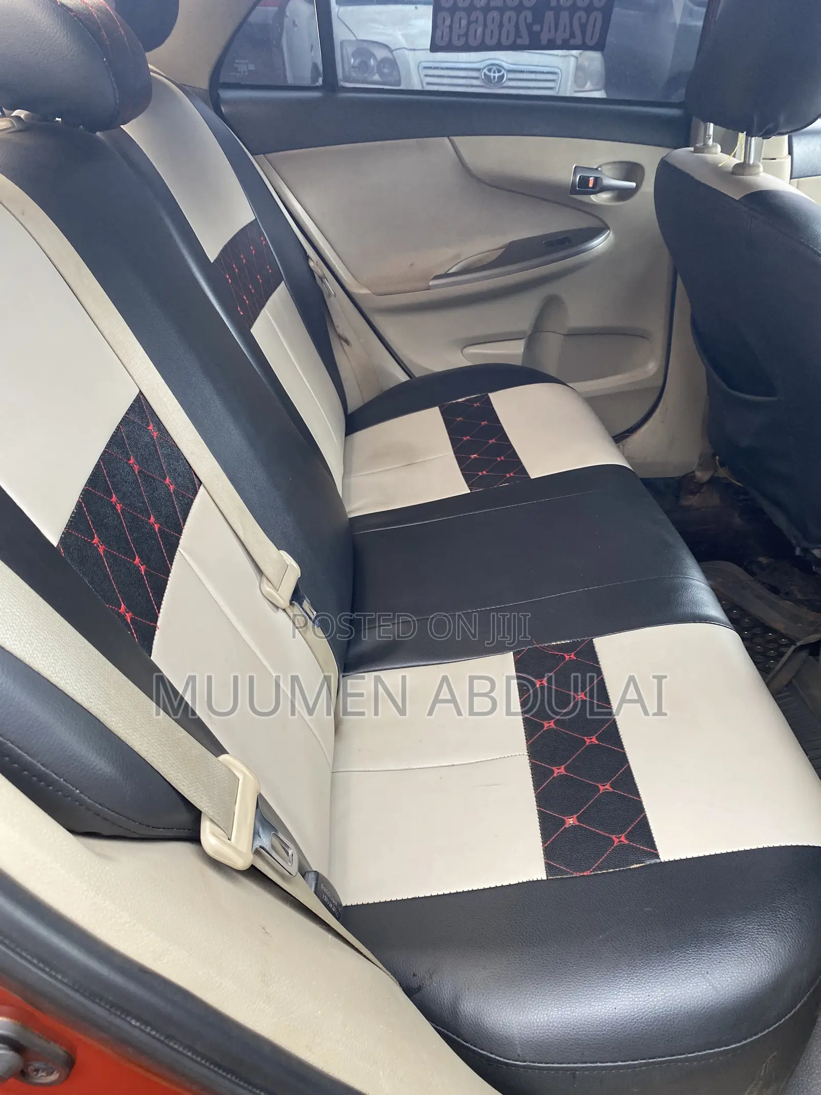 Toyota Corolla LE 4dr Sedan (1.8L 4cyl 4A) 2012 Orange