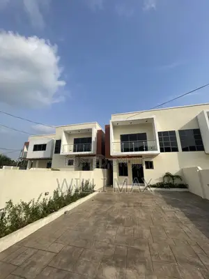 4bdrm Duplex in Oyarifa for sale