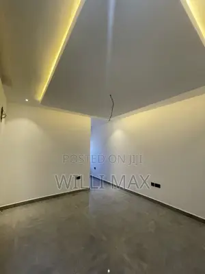 4bdrm Duplex in Oyarifa for sale