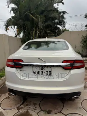 Jaguar XF SUPERCHARGED 2013 Off white