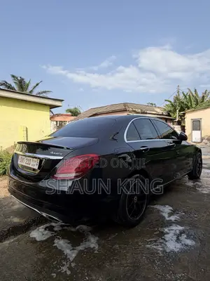Mercedes-Benz C300 Luxury 4matic Sedan AWD (2.0L 4cyl 7A) 2017 Black