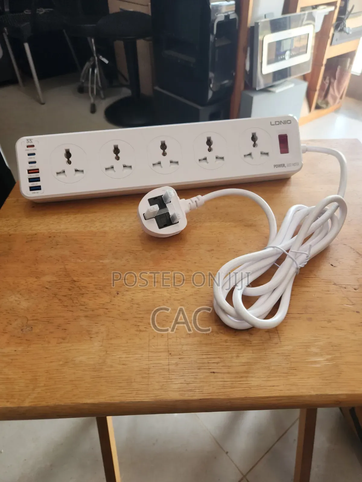 10 AC Outlets Universal Power Strip