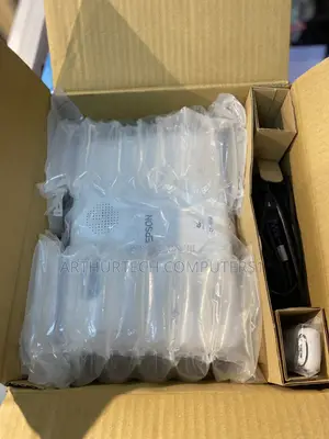 Brand New Epson CO-W01 Projector