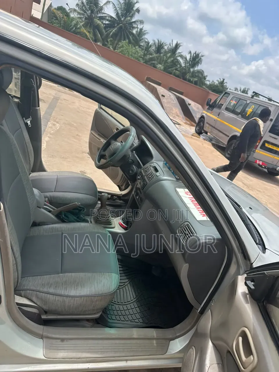 Toyota Corolla 2000 Silver