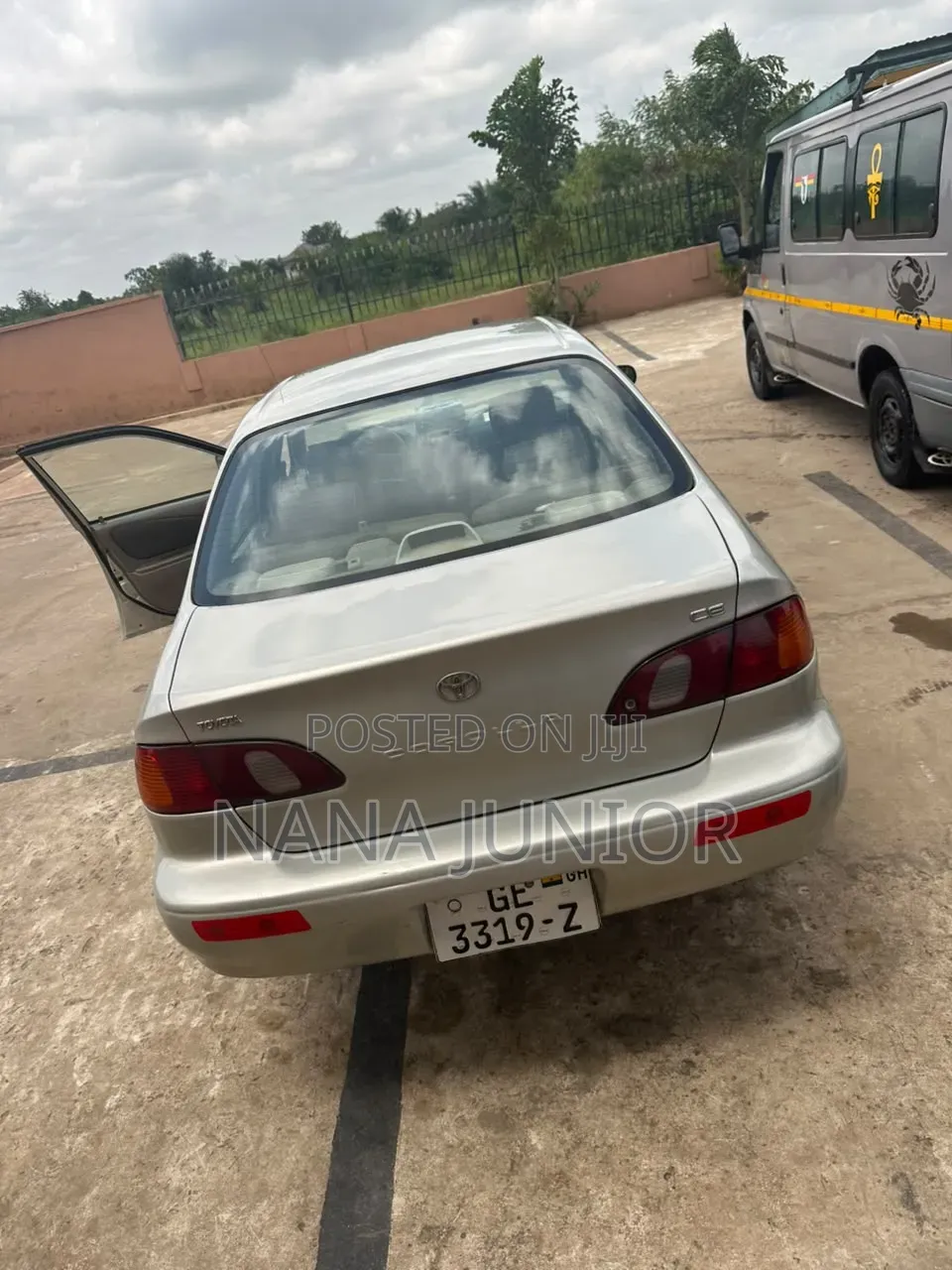 Toyota Corolla 2000 Silver