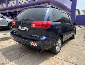 Toyota Sienna 2008 Blue