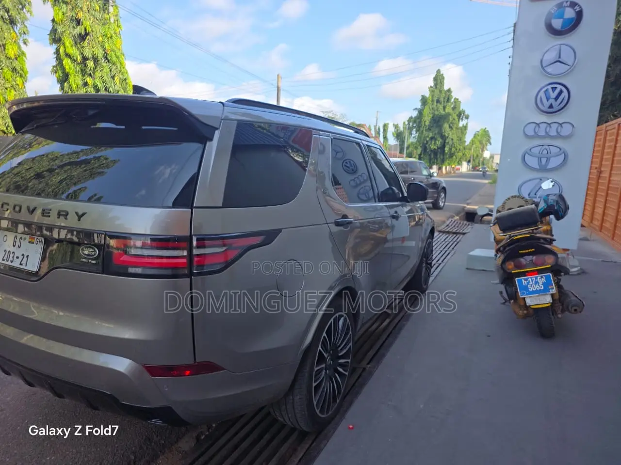Land Rover Discovery 2018 Silver