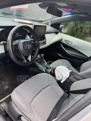 Toyota Corolla SE 2020 Silver