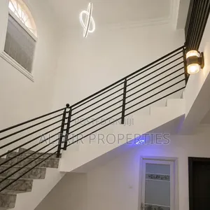 5bdrm House in Asore Junction for sale