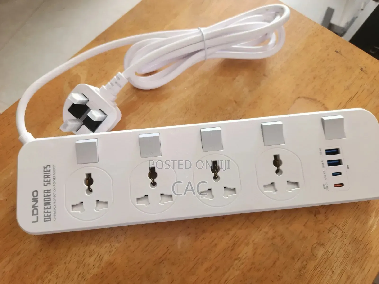 Intelligent Ldnio Defender Power Strip