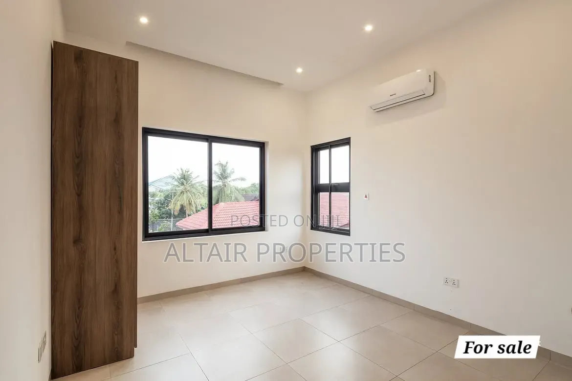 4bdrm House in Community 18, Baatsona Total for sale