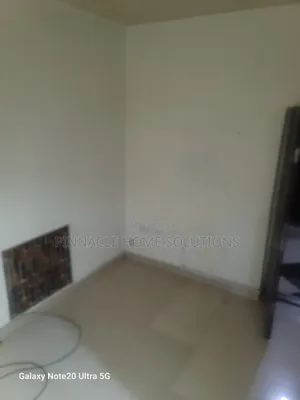 1bdrm Apartment in Batshona, Baatsona Total for rent