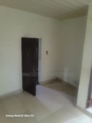 1bdrm Apartment in Batshona, Baatsona Total for rent