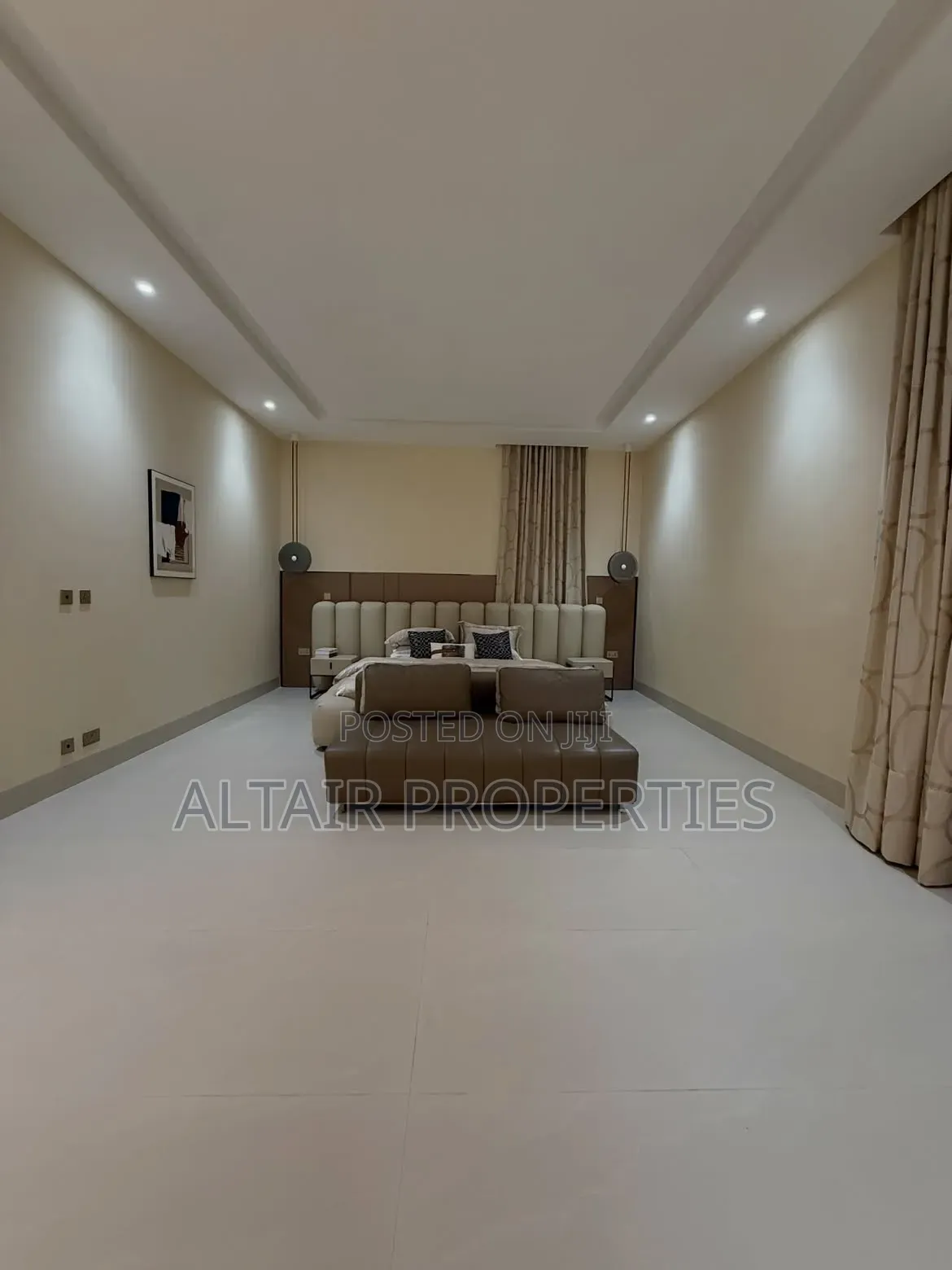 Furnished 5bdrm House in Accra Metropolitan for sale
