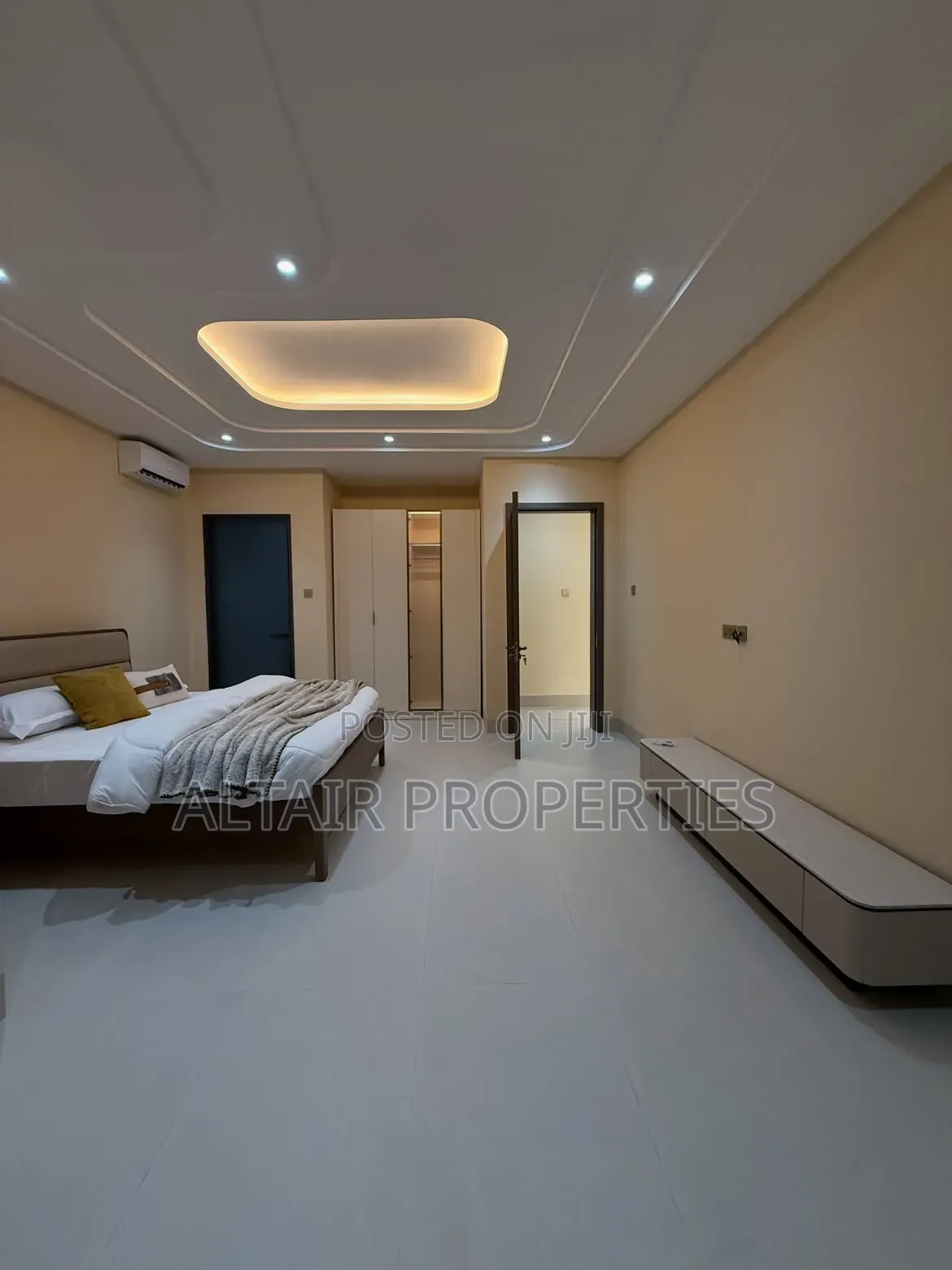 Furnished 5bdrm House in Accra Metropolitan for sale