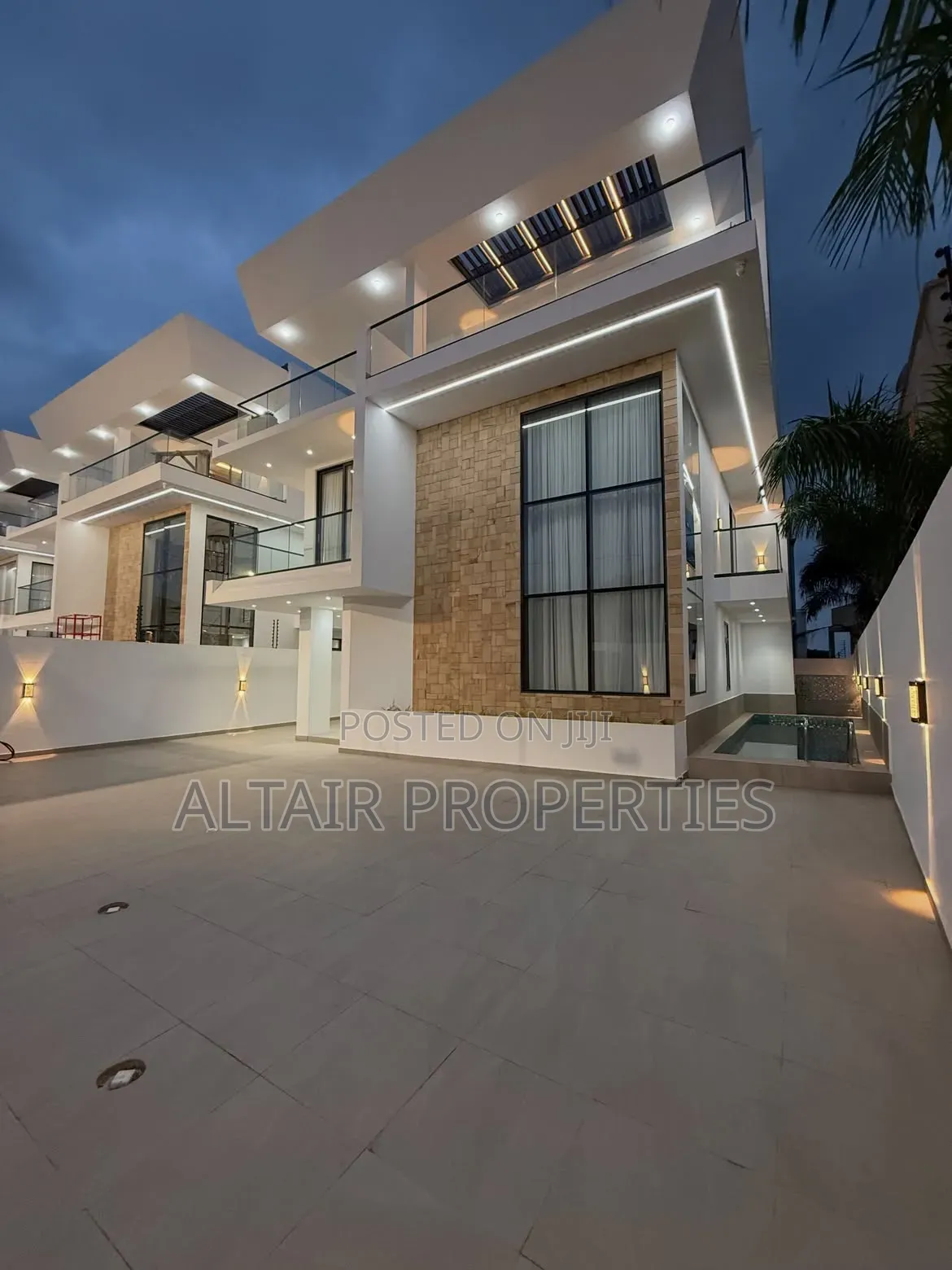 Furnished 5bdrm House in Accra Metropolitan for sale