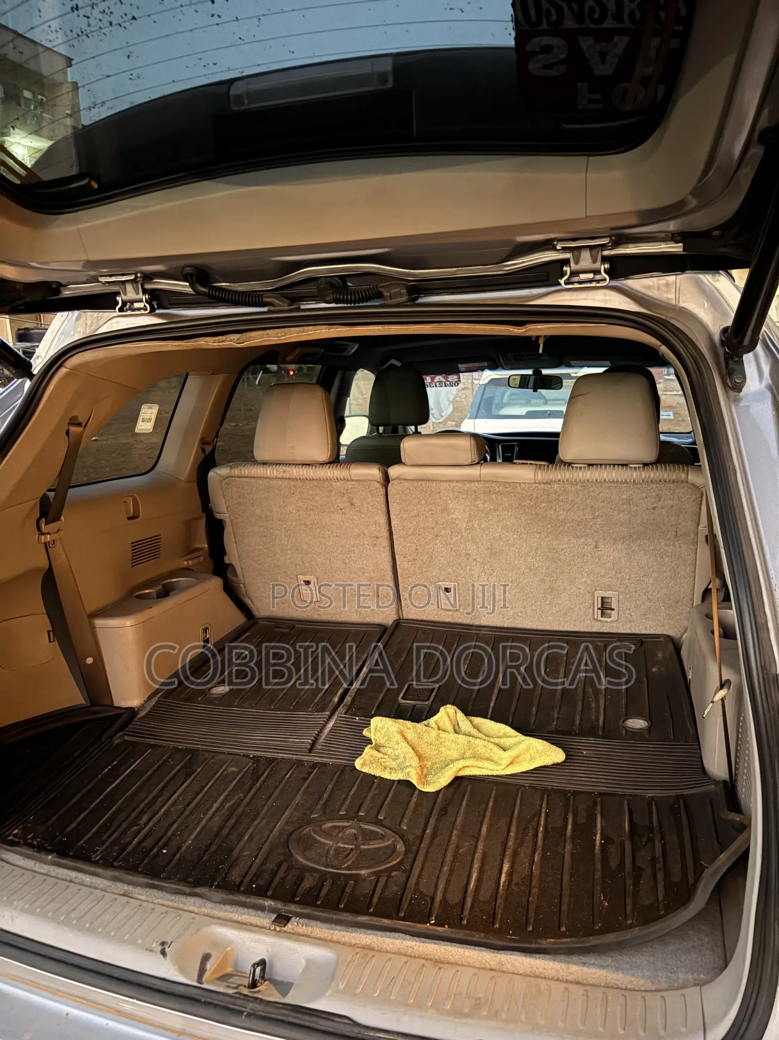 Toyota Highlander LE 4dr SUV (3.5L 6cyl 6A) 2014 Silver