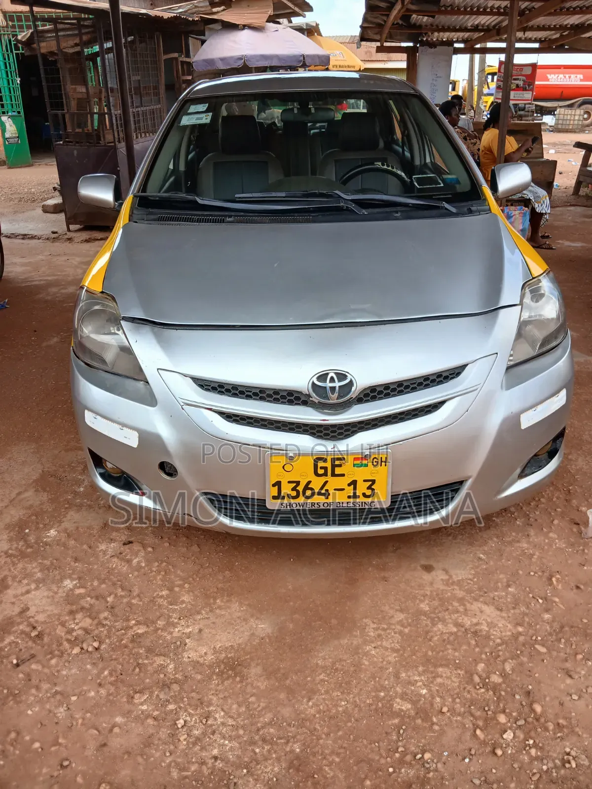 Toyota Yaris 2012 Silver
