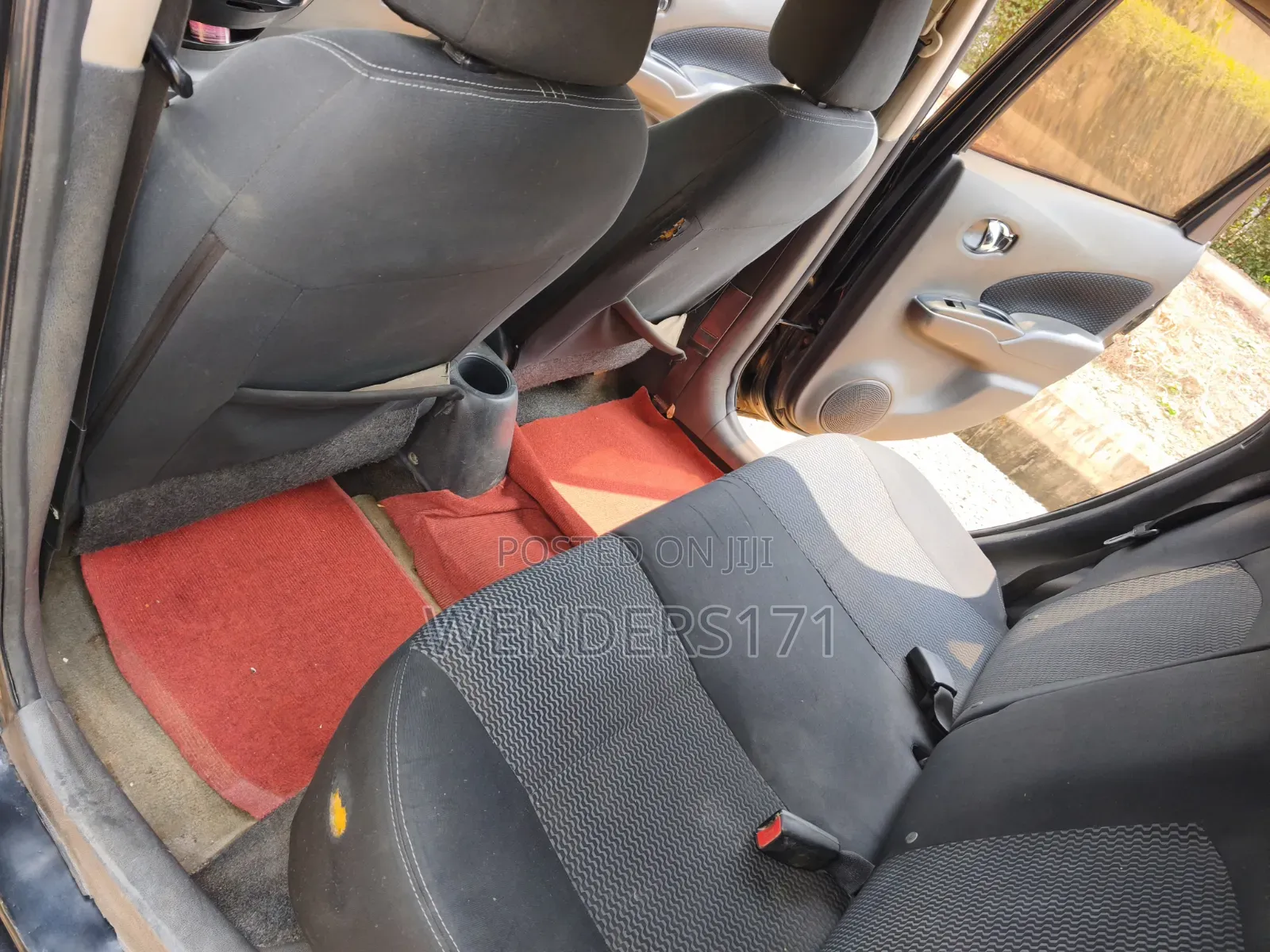 Nissan Versa 1.6 S 4dr Sedan (1.6L 4cyl 5M) 2015 Black