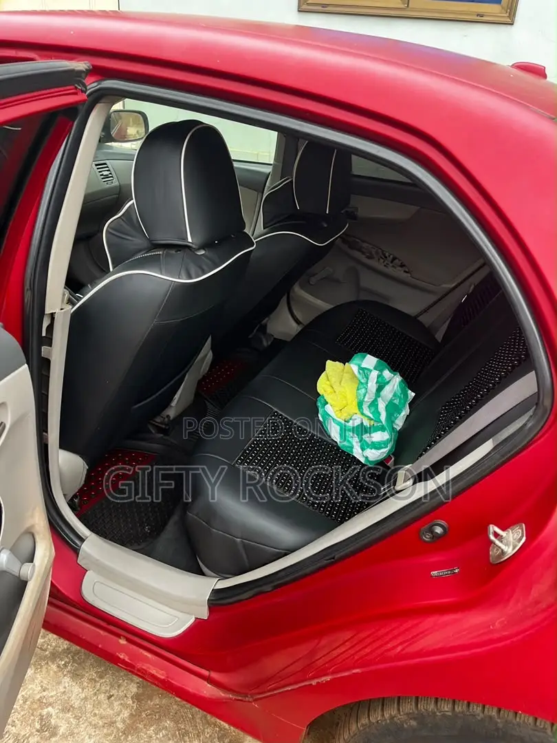 Toyota Corolla 2009 Red