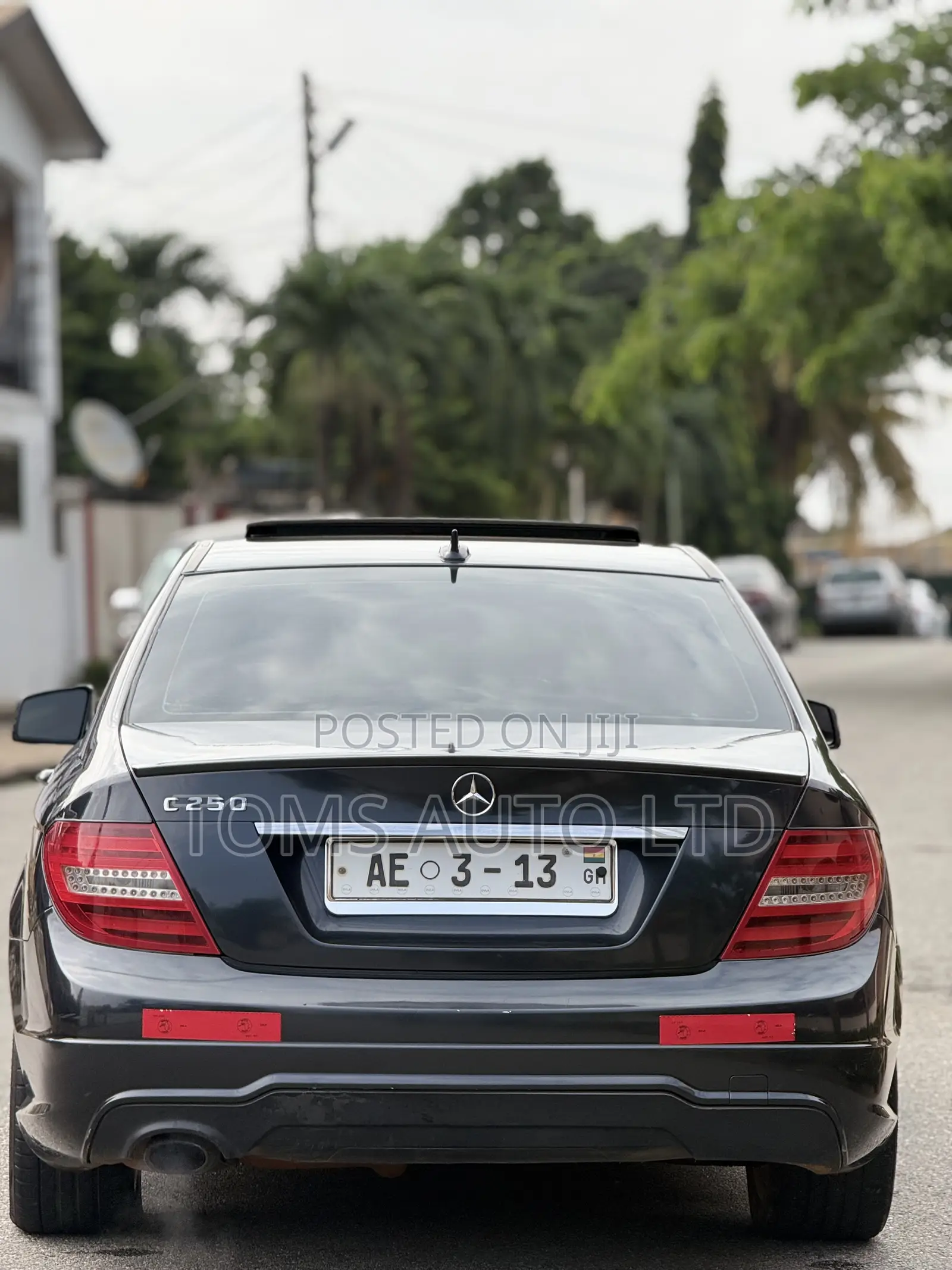 Mercedes-Benz C250 2012 Gray