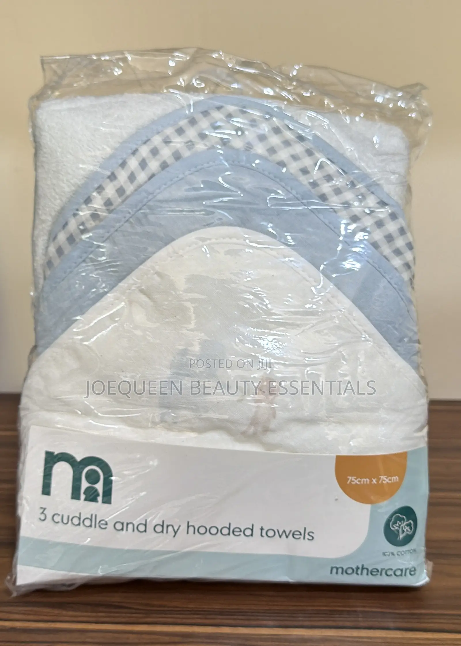 3 Cuddle and Dry Hooded Towels
