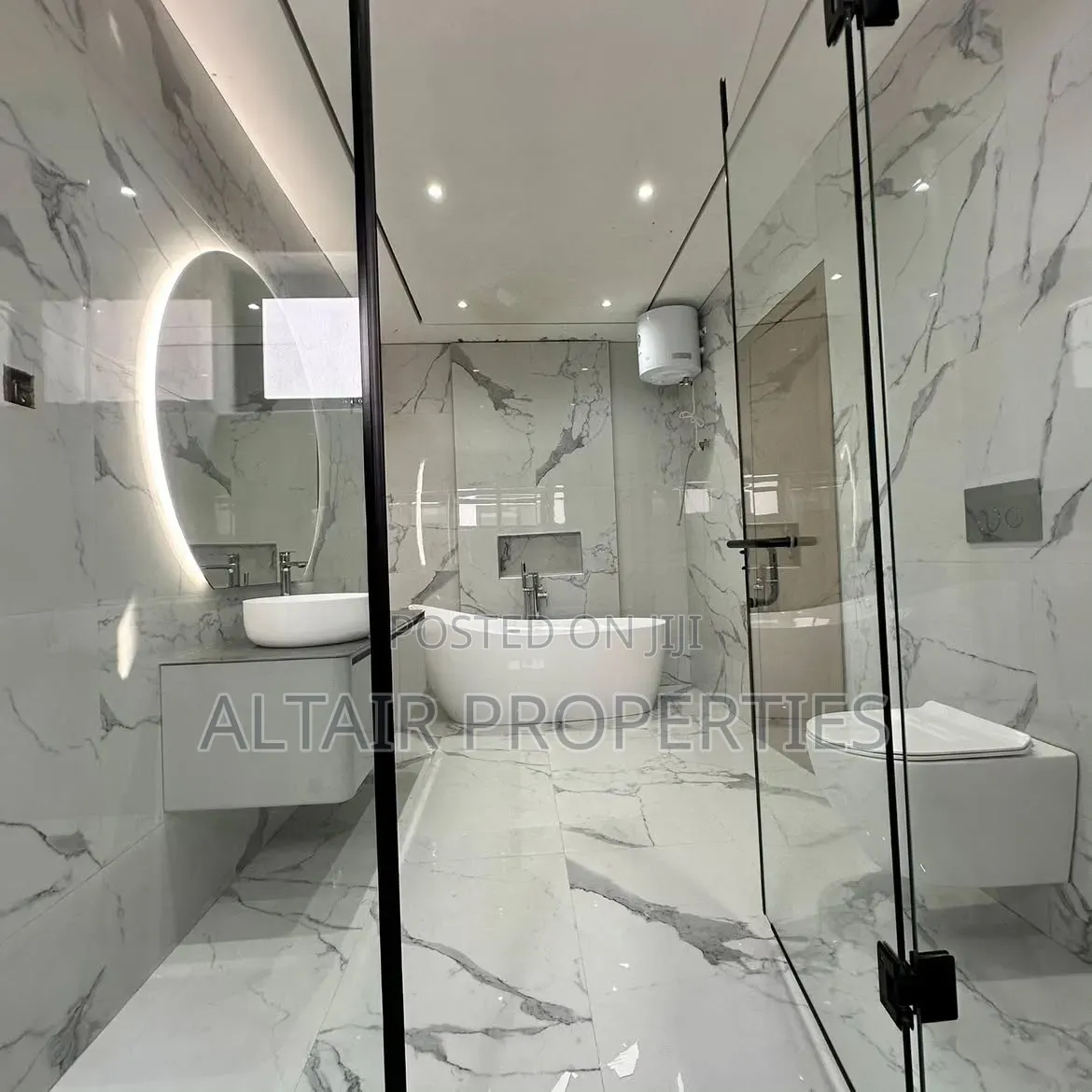 5bdrm House in Ashaley Botwe, Accra Metropolitan for sale