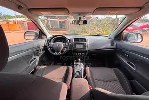 Mitsubishi RVR 2016 Brown
