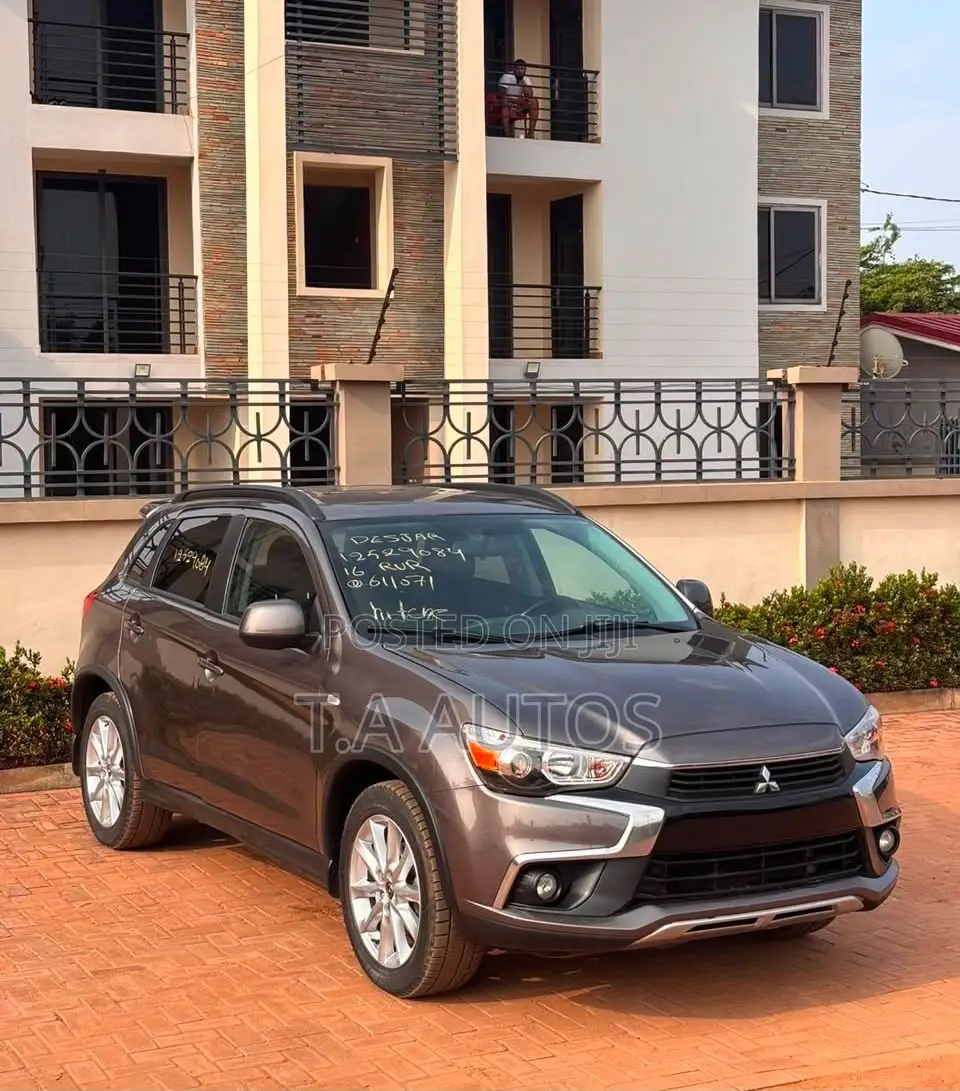 Mitsubishi RVR 2016 Brown