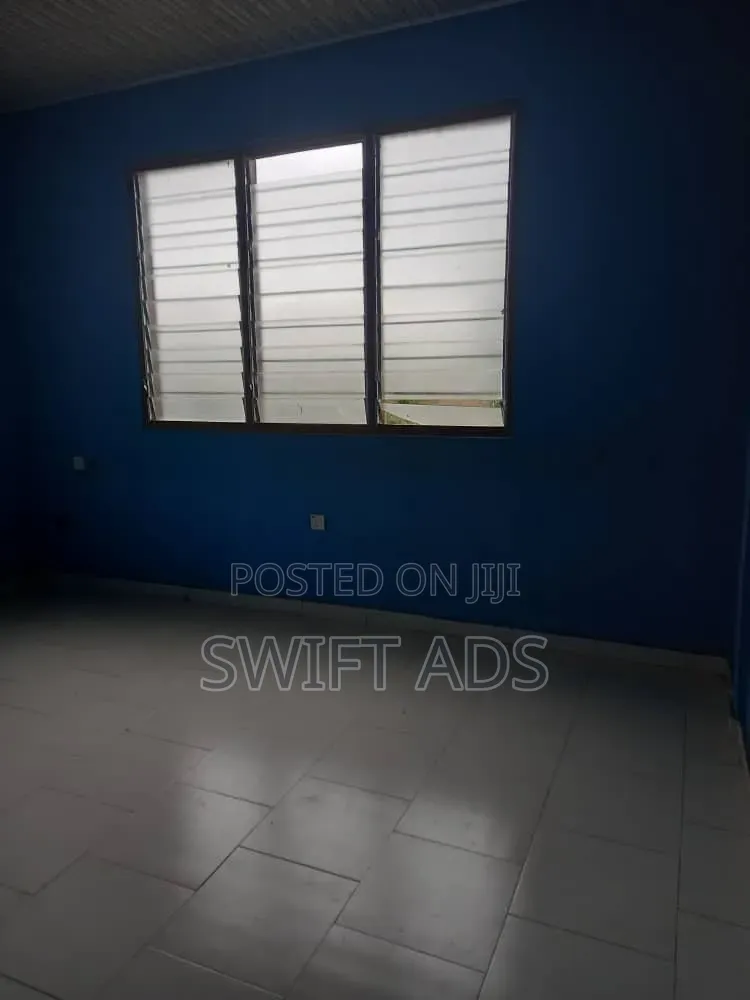 3bdrm Apartment in Obohene Residence, New-Juaben Municipal for rent