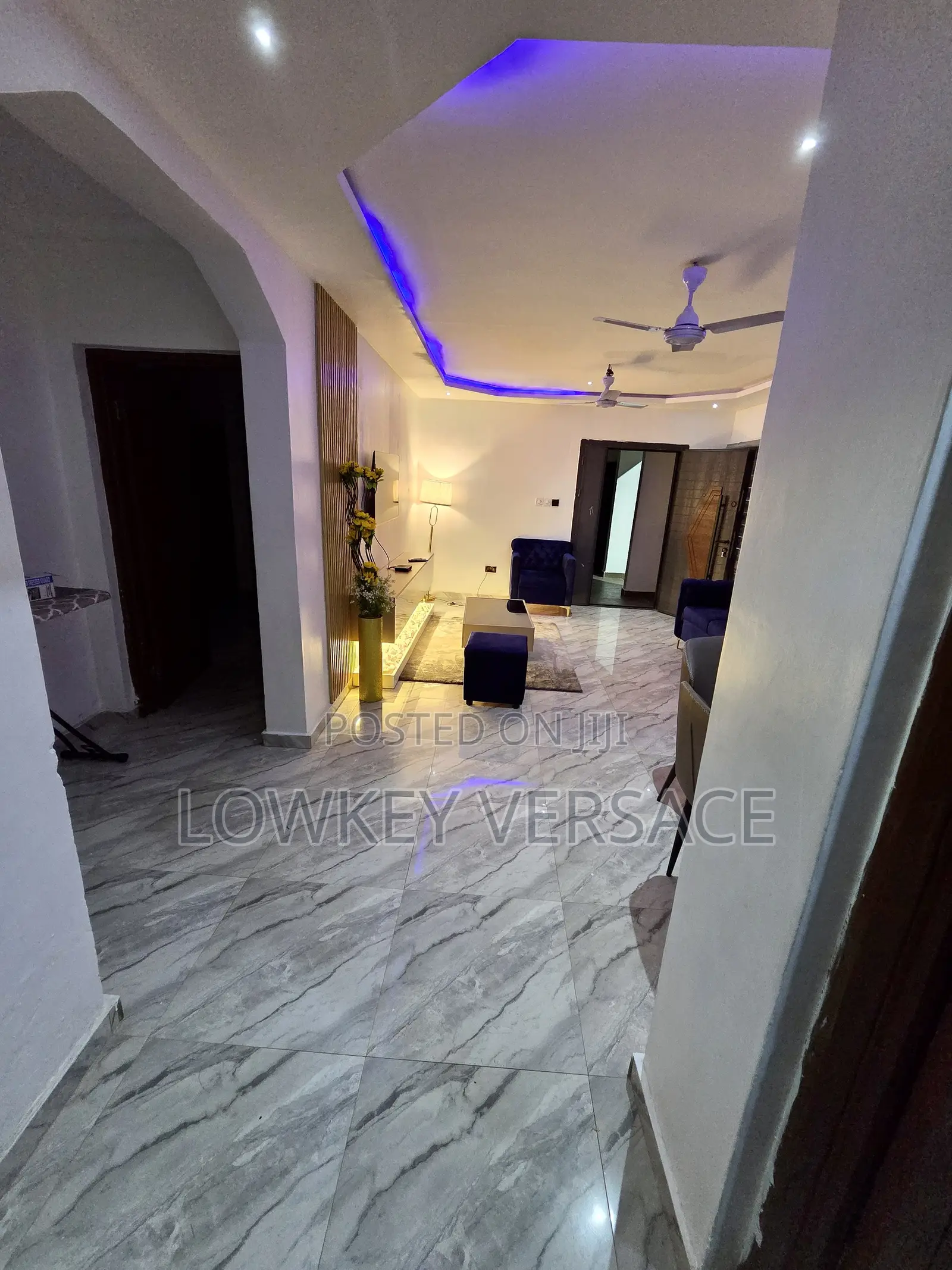 Comfy Two Luxury Beds Apartment + Starlink Internet + DSTV+ Washing Ma