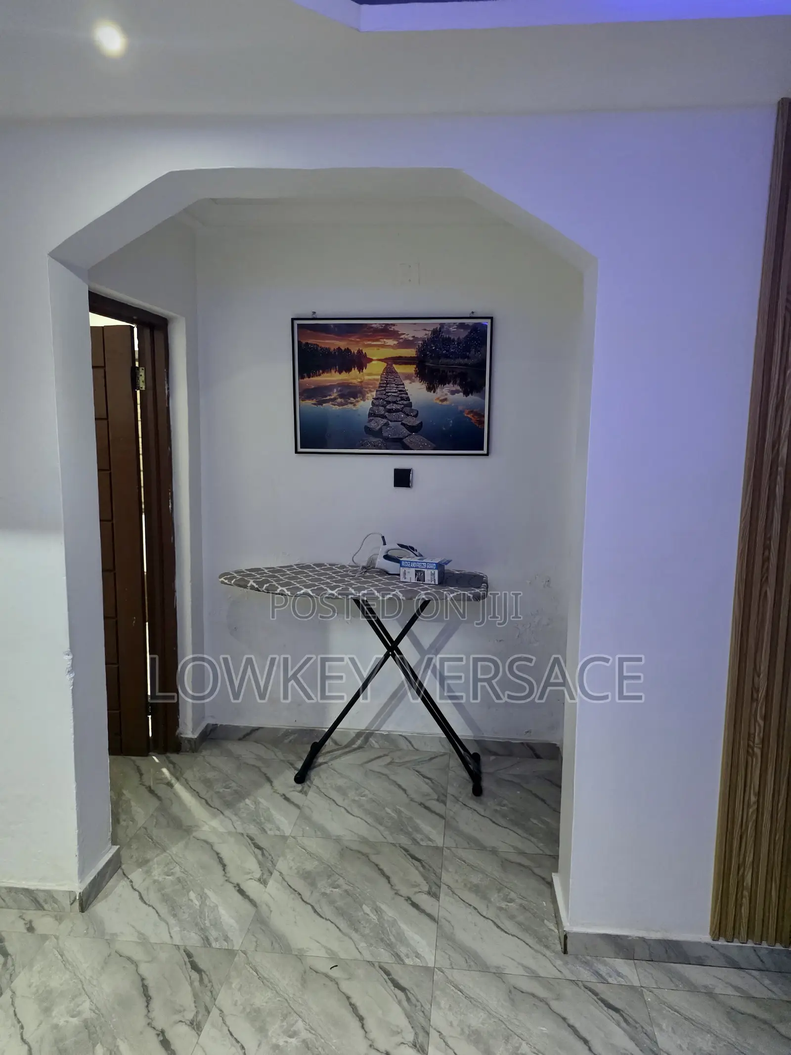 Comfy Two Luxury Beds Apartment + Starlink Internet + DSTV+ Washing Ma